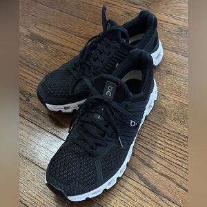 OnCloud Women's Black Running Shoes